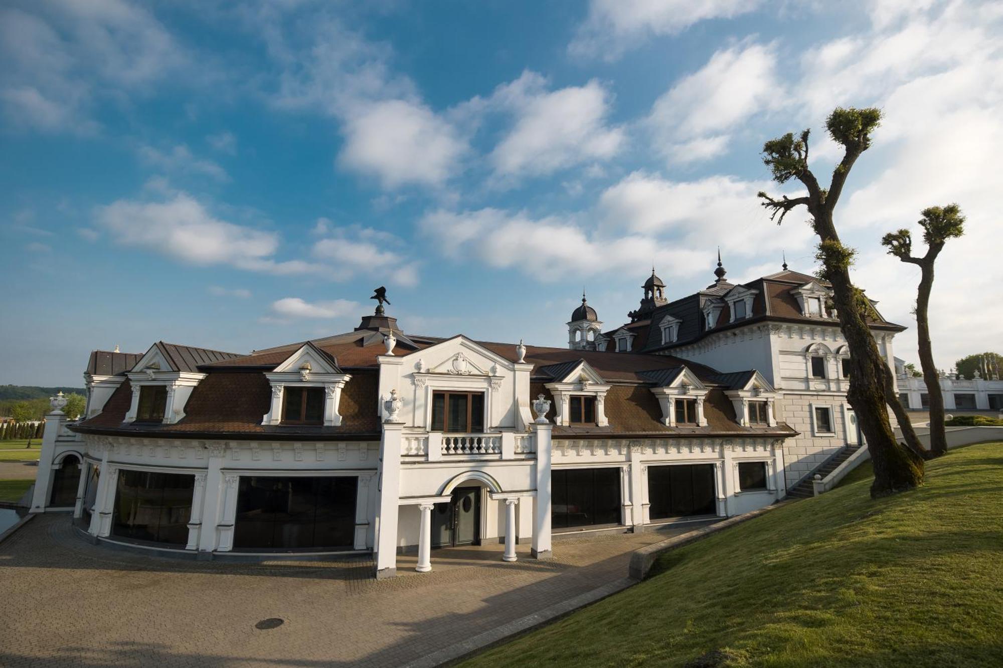 Edem Resort Medical & Spa Strelki  エクステリア 写真