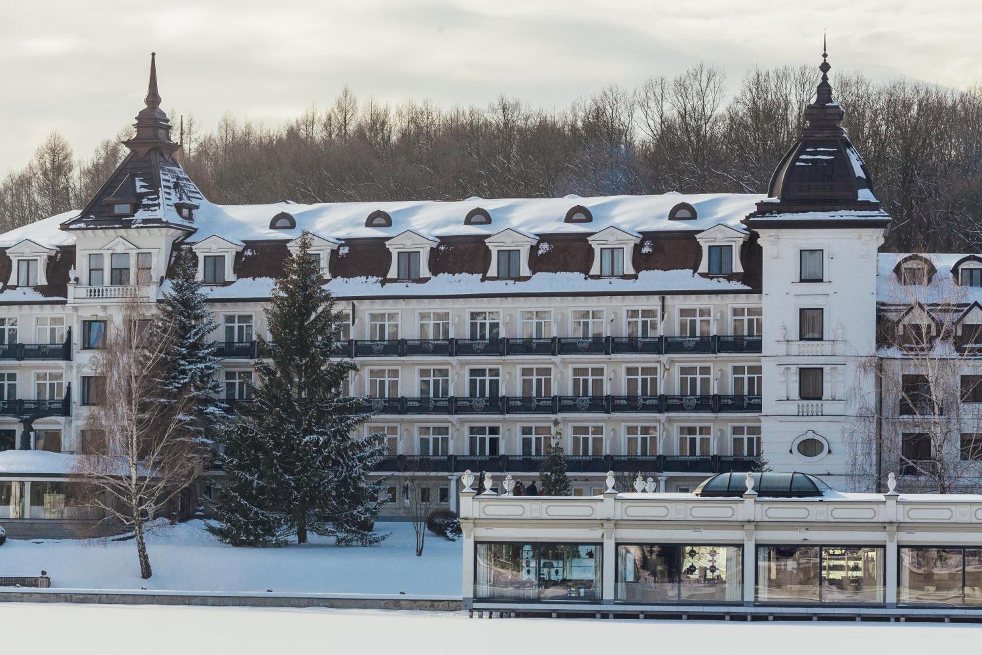 Edem Resort Medical & Spa Strelki  エクステリア 写真