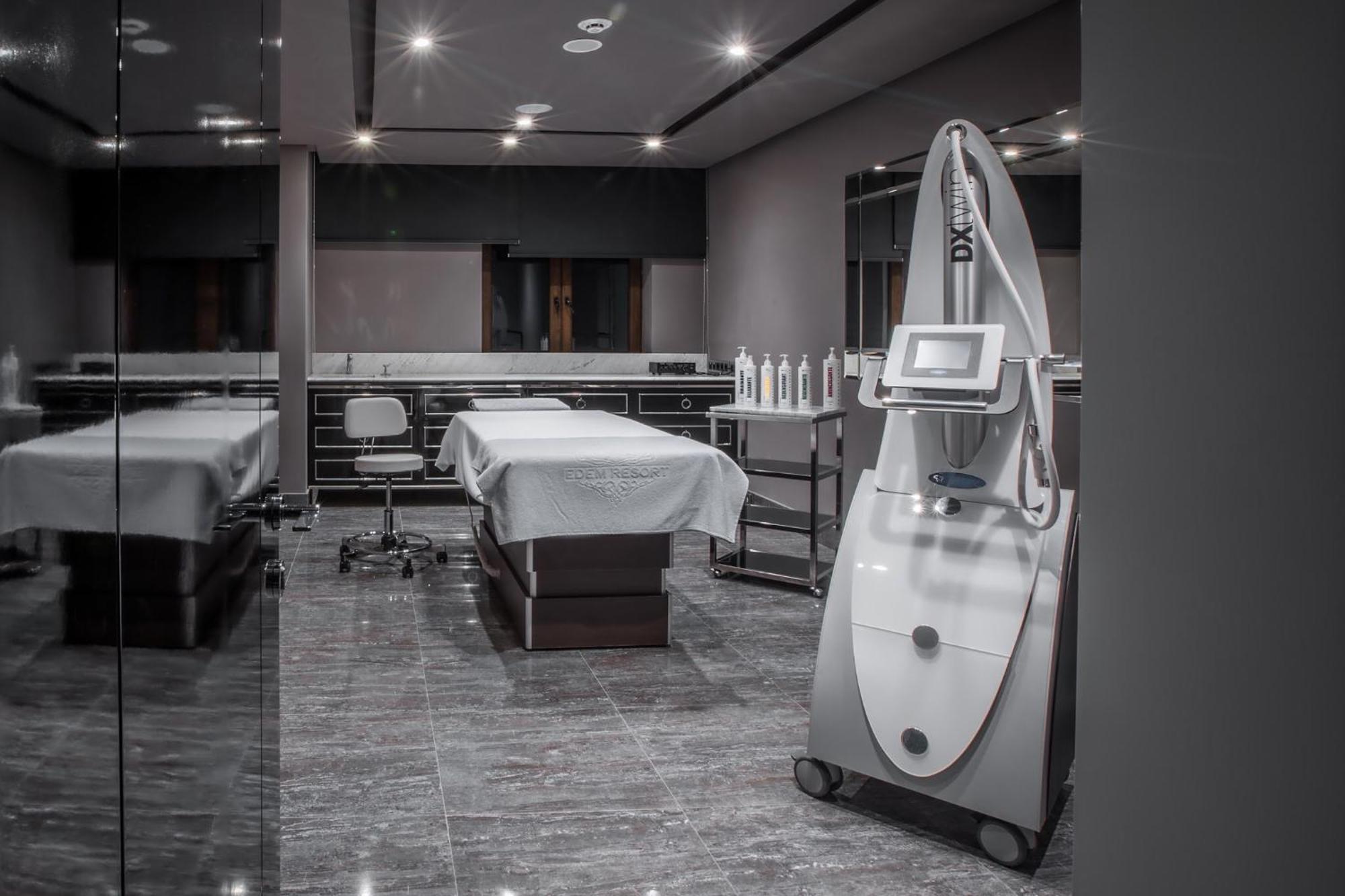 Edem Resort Medical & Spa Strelki  エクステリア 写真